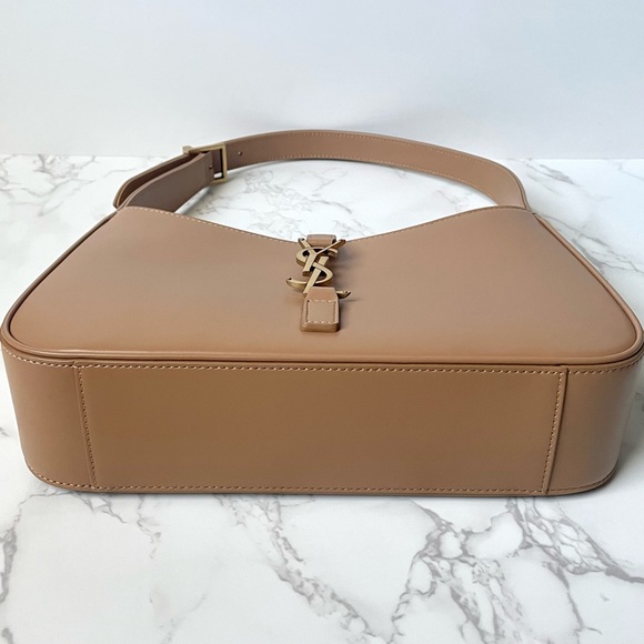 ❌SOLD❌ New Saint Laurent Le 5 A 7 Shoulder Bag - Picture 7 of 11